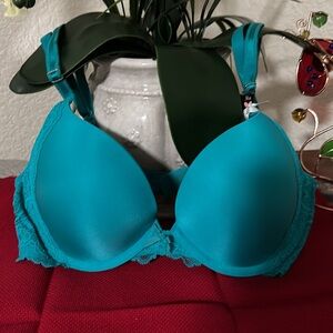 Victoria Secret Push up Bra NWT